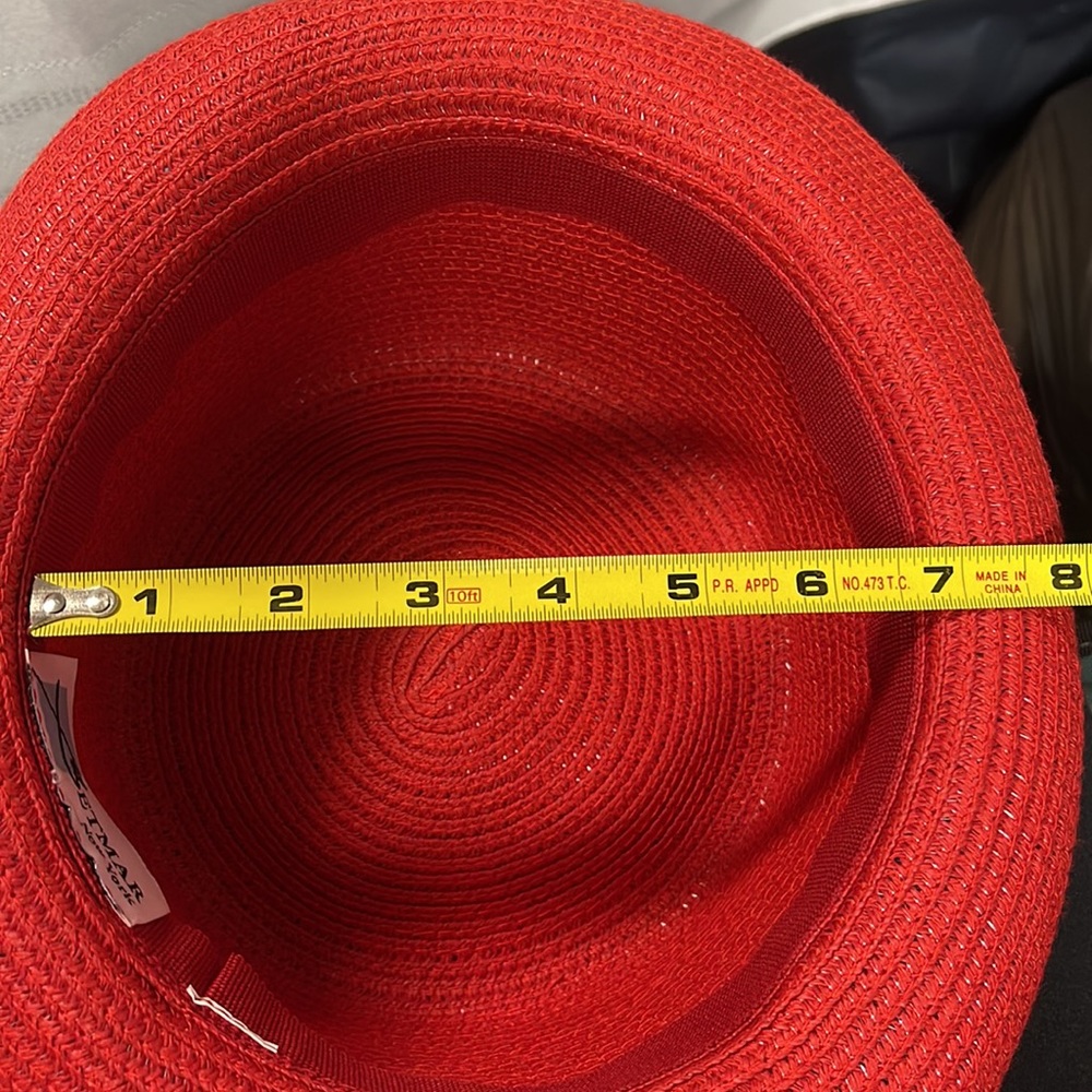 Red hat - Picture 5 of 5